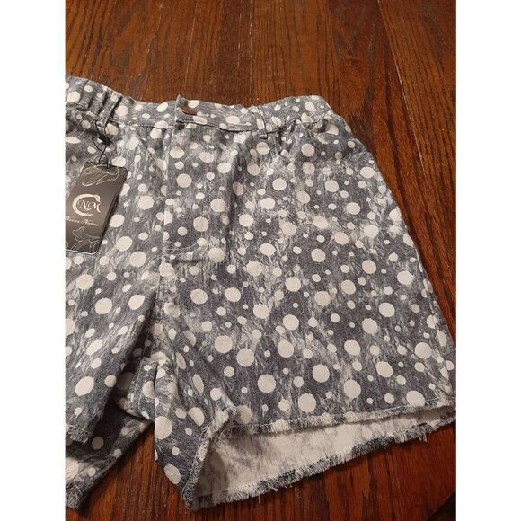 New Large Nanmu Nanmu Grey White High Waist Elastic Waist Raw Hem Shorts NWT - Picture 2 of 6
